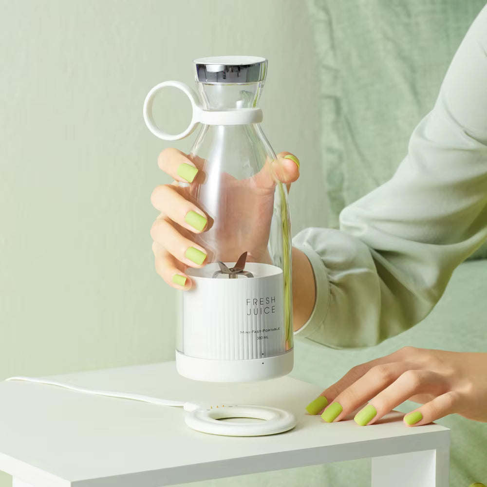 Portable Blender Bottle – Blend Anywhere, Anytime